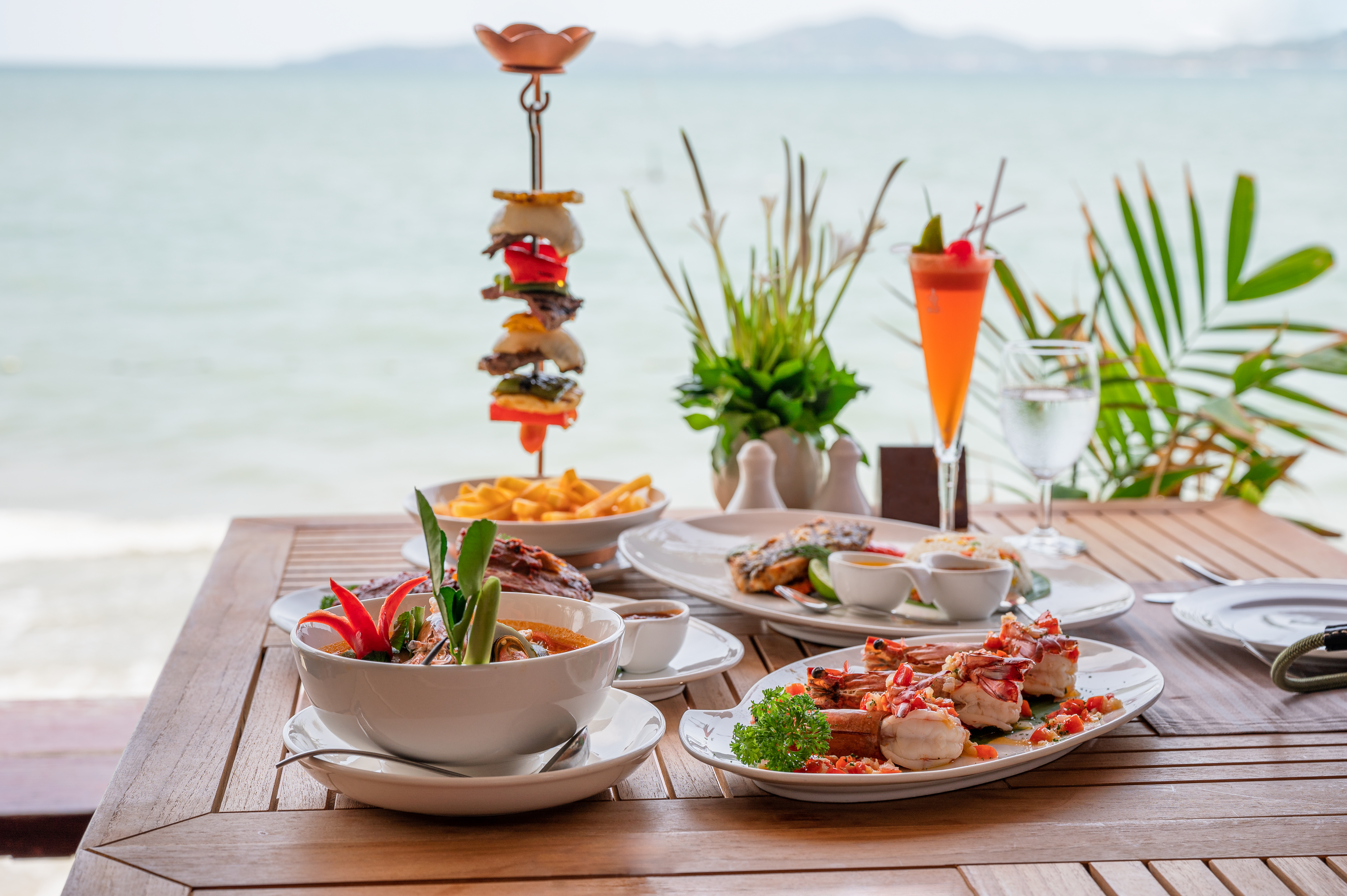 현지 유명 맛집 탐방